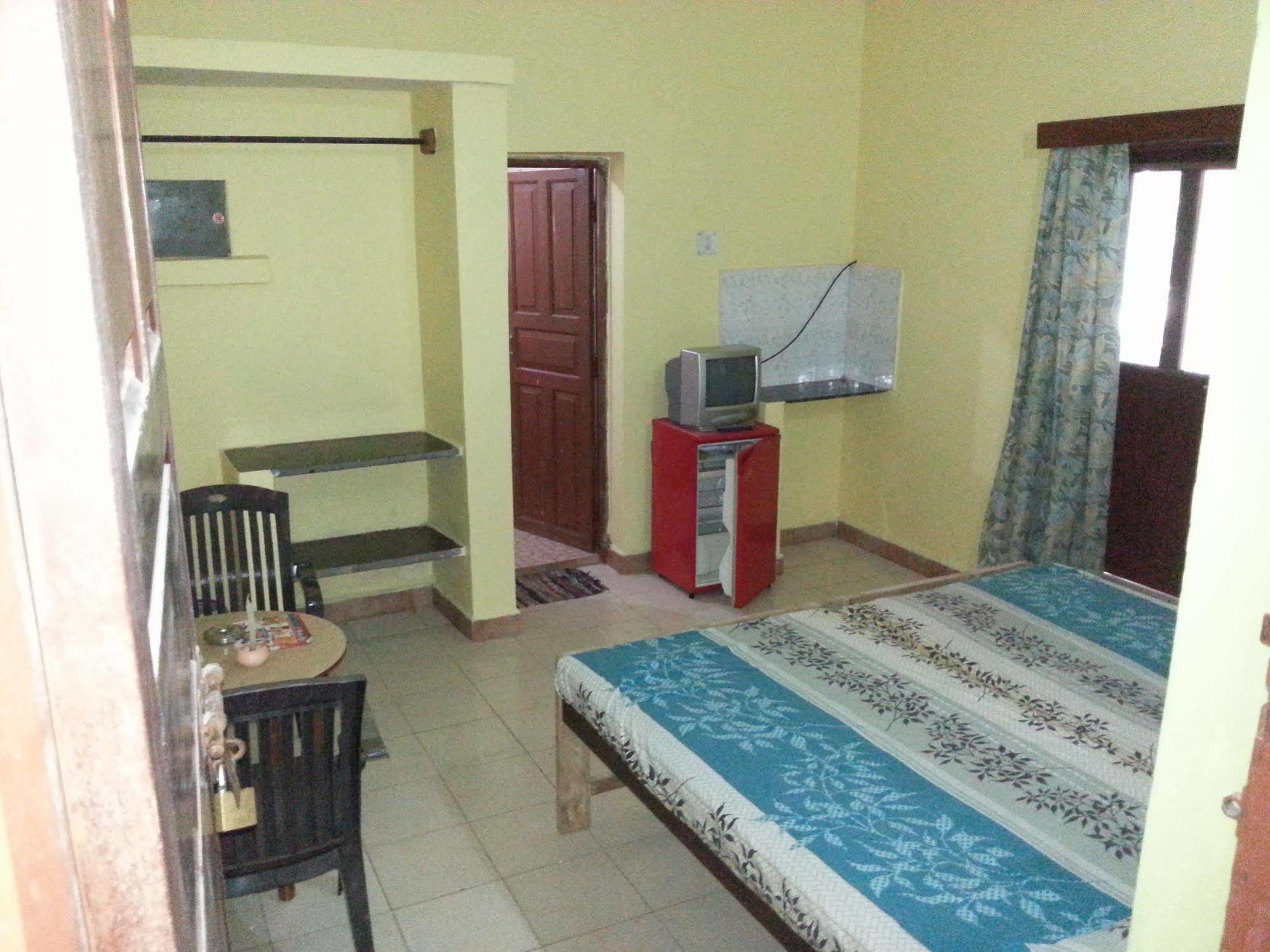 Hotel Albenjoh Calangute